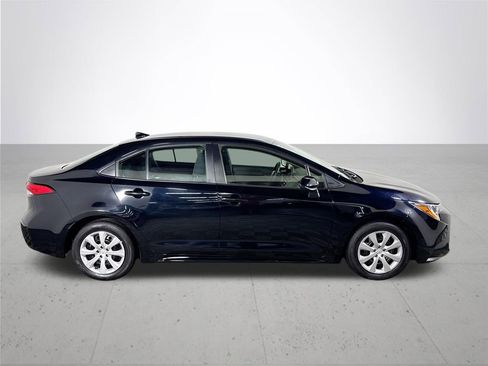 Used 2024 Toyota Corolla LE image 5