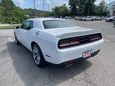Used 2022 Dodge Challenger GT image 8
