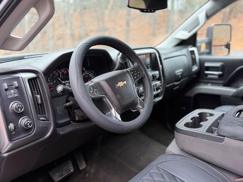 Used 2015 Chevrolet Silverado 3500 LT w/ LT Convenience Package AWD/4WD image 20