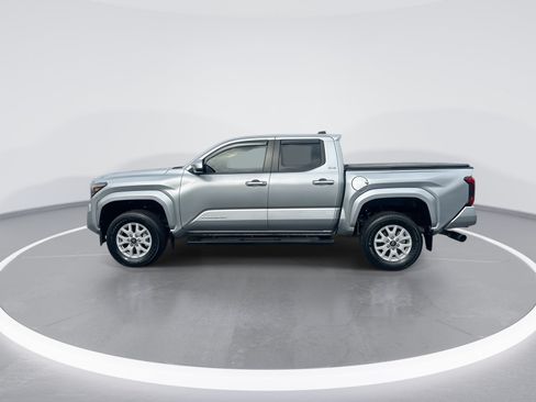 Used 2024 Toyota Tacoma SR5 w/ SR5 Upgrade Package RWD image 6