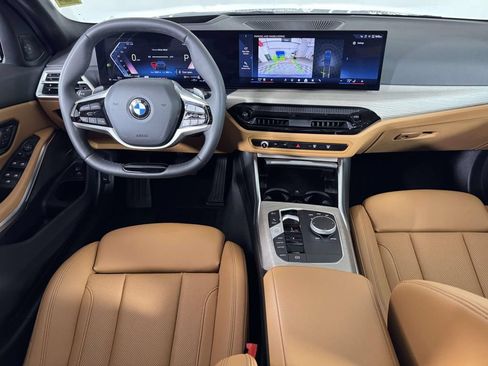 Used 2025 BMW 330i xDrive Sedan w/ Premium Package AWD/4WD image 5