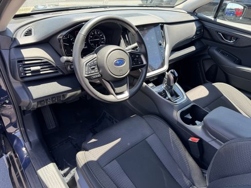Used 2025 Subaru Outback Premium AWD/4WD image 15