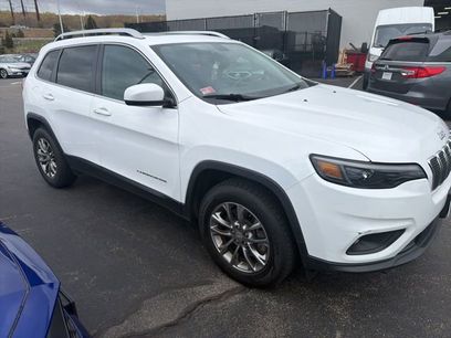 Used 2019 Jeep Cherokee Latitude Plus w/ Comfort/Convenience Group