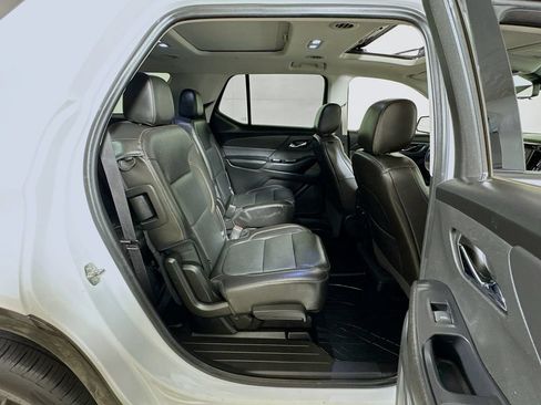 Used 2021 Chevrolet Traverse Premier w/ Redline Edition FWD image 27