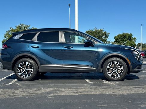 Used 2024 Kia Sportage EX w/ EX Premium Package AWD/4WD image 3