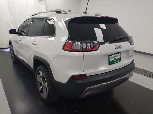 Used 2019 Jeep Cherokee Limited FWD image 5