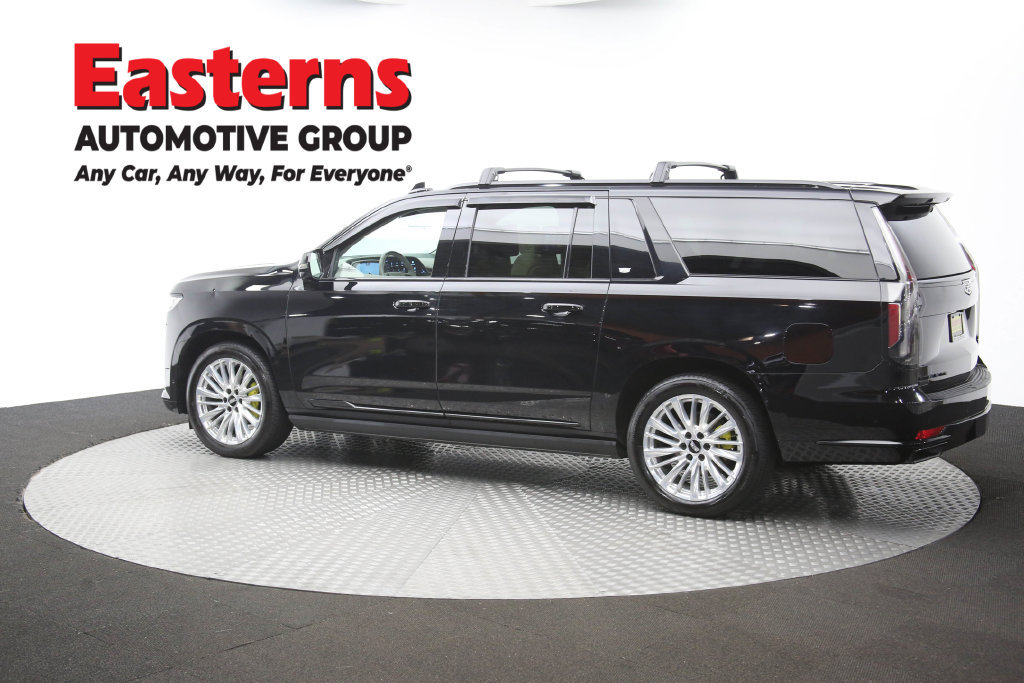 Used 2024 Cadillac Escalade ESV Sport Platinum w/ LPO, ONYX Package AWD/4WD image 71