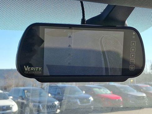 Used 2023 Ford F650 2WD Regular Cab Super Duty image 16