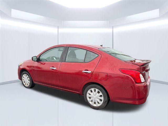 Used 2019 Nissan Versa SV FWD image 3