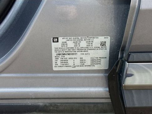 Used 2022 Buick Envision Essence w/ Technology Package I image 33