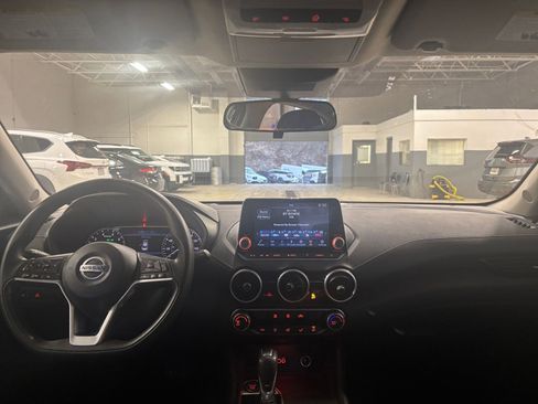 Used 2023 Nissan Sentra SV image 32