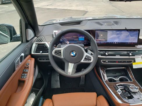 New 2027 BMW X7 xDrive40i AWD/4WD image 14