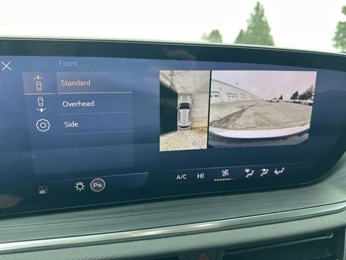 Used 2025 Buick Envision Preferred image 24