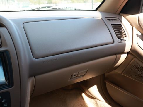Used 1996 Toyota Avalon XL FWD image 40