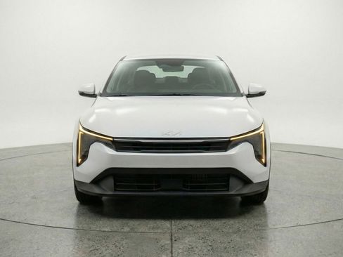 Used 2025 Kia K4 FWD image 2