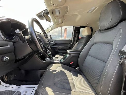 Used 2020 Chevrolet Colorado LT w/ Safety Package AWD/4WD image 18