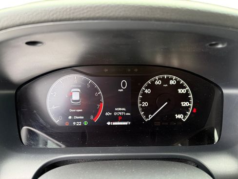 Used 2024 Honda HR-V Sport image 11