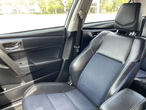 Used 2017 Toyota Corolla SE w/ Carpet Mat Package (TMS) FWD image 15