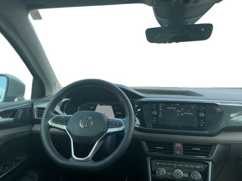 Used 2024 Volkswagen Taos SEL AWD/4WD image 10