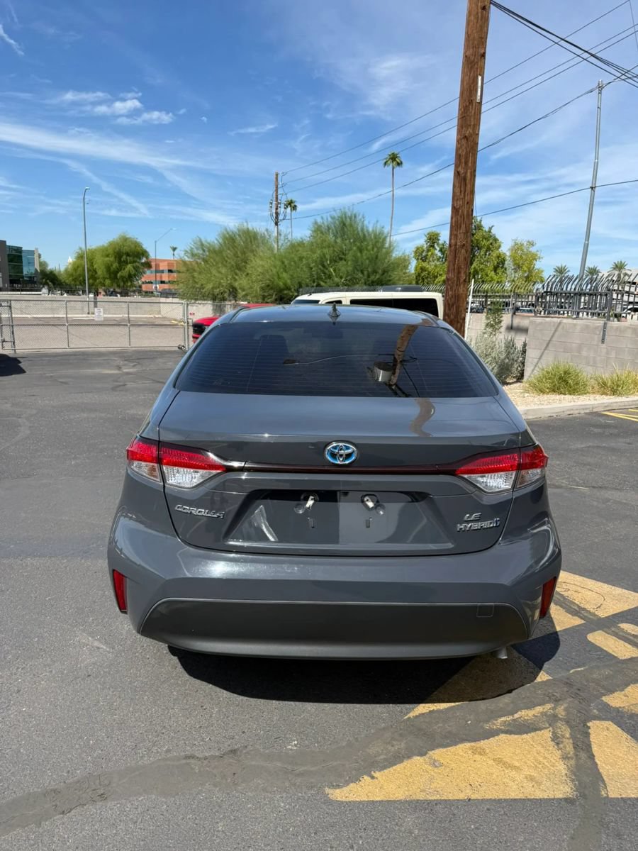 Used 2023 Toyota Corolla LE FWD image 5