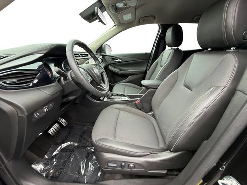 Used 2023 Buick Encore GX Select w/ Sport Touring Package FWD image 9