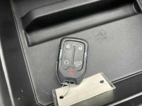 Used 2020 Chevrolet Silverado 1500 LT Trail Boss image 36