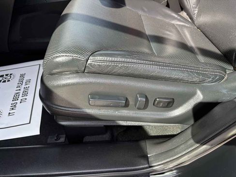 Used 2016 Honda CR-V Touring image 21