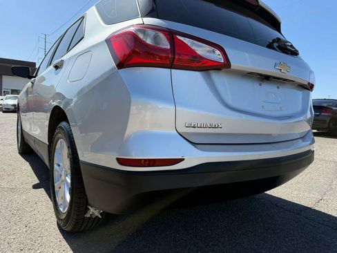 Used 2020 Chevrolet Equinox LS w/ LPO, Floor Liner Package FWD image 40