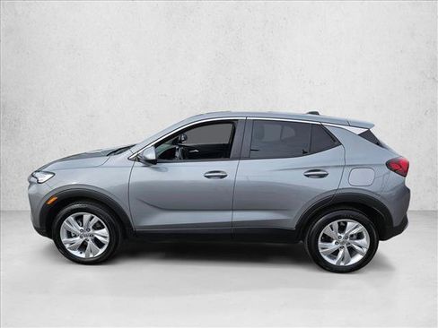 Used 2025 Buick Encore GX Preferred FWD image 9