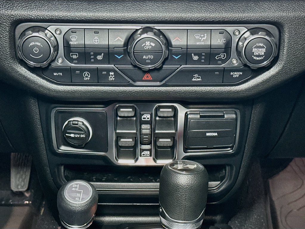 New 2026 Jeep Wrangler Unlimited Sport AWD/4WD image 9