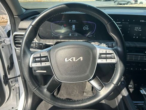 Used 2025 Kia Telluride EX w/ EX Captain's Chair Package FWD image 7