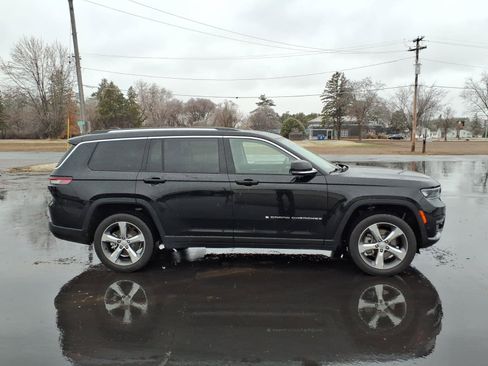 Used 2021 Jeep Grand Cherokee L Limited w/ Luxury Tech Group II image 7