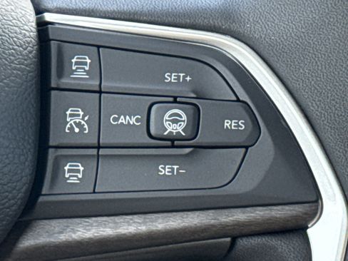 New 2026 Jeep Grand Cherokee Limited w/ Limited Altitude Package image 21