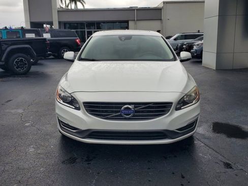 Used 2015 Volvo S60 T5 Premier image 2