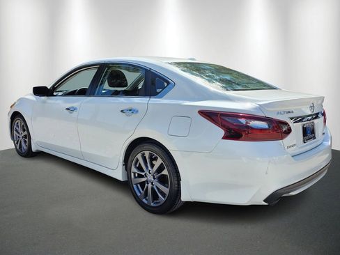 Used 2018 Nissan Altima 2.5 SR w/ SR Special Edition image 5