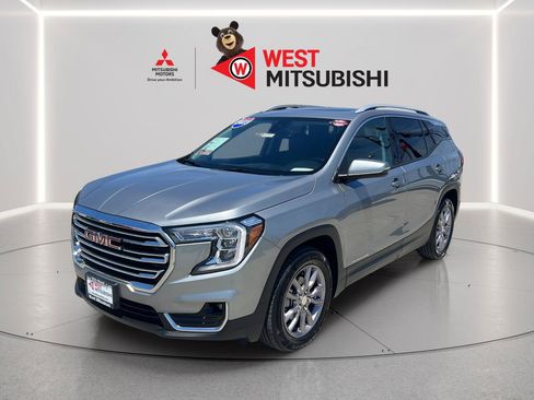 Used 2023 GMC Terrain SLT w/ Infotainment Package II AWD/4WD image 1