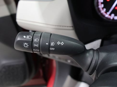 Used 2023 Toyota RAV4 XLE Premium AWD/4WD image 39