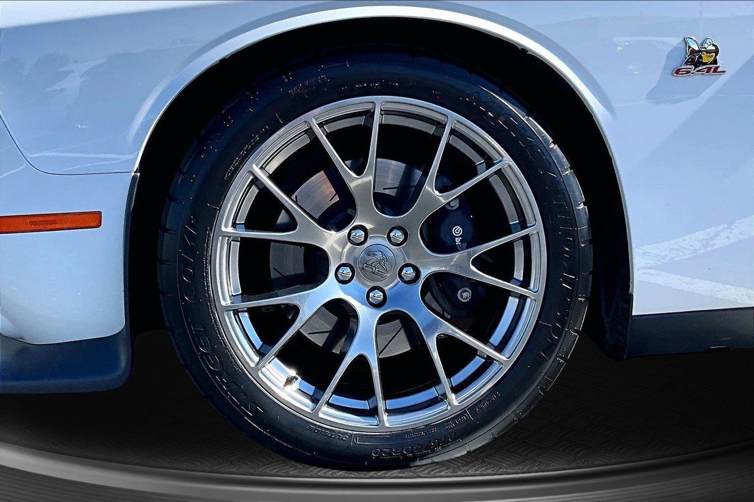 Used 2016 Dodge Challenger R/T Scat Pack RWD image 10