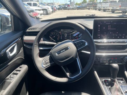 Used 2026 Jeep Compass Trailhawk AWD/4WD image 16