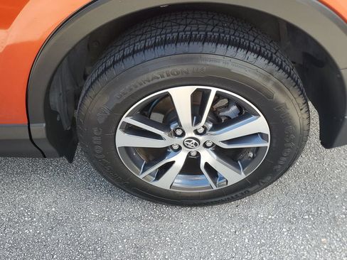 Used 2016 Toyota RAV4 XLE FWD image 5