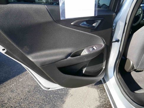 Used 2022 Chevrolet Malibu LT image 14