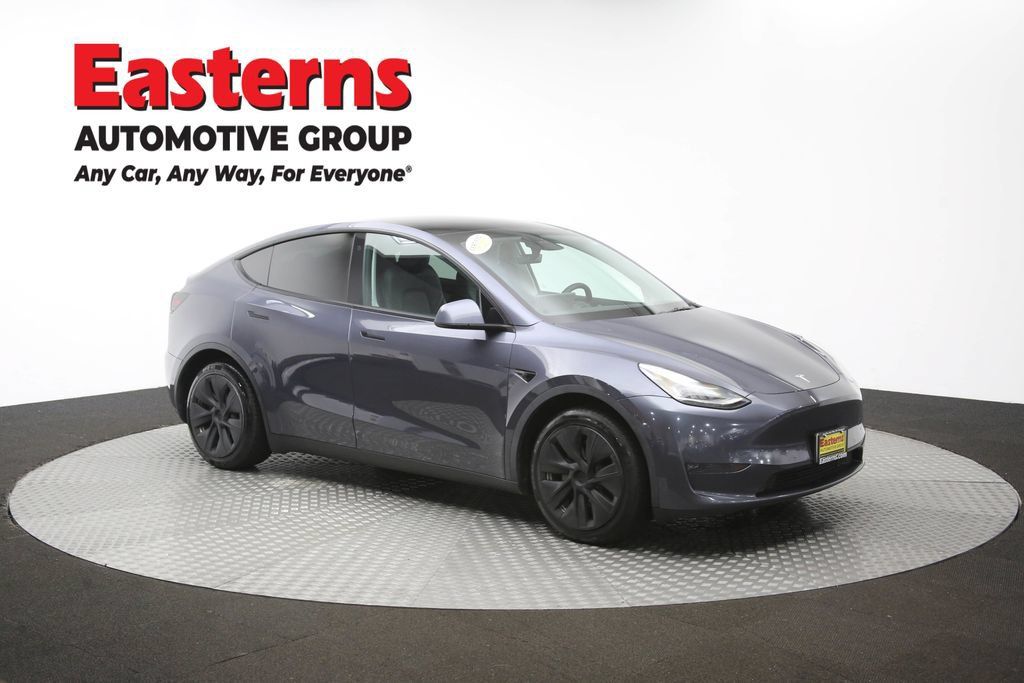 Used 2022 Tesla Model Y Long Range AWD/4WD image 45