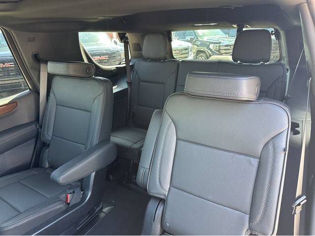 New 2026 GMC Yukon Denali w/ Sun & Power Step Package AWD/4WD image 14