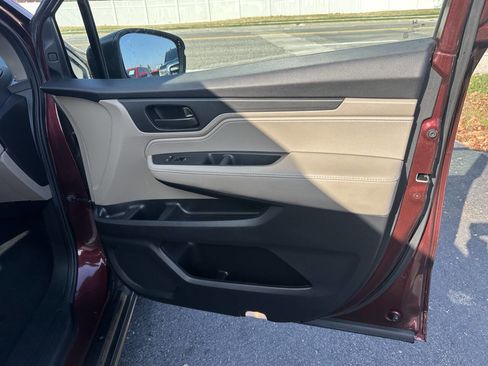 Used 2020 Honda Odyssey EX image 12