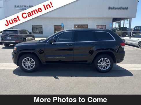 Used 2022 Jeep Grand Cherokee Laredo E RWD image 2