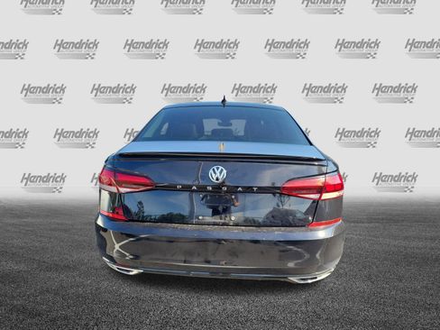 Used 2020 Volkswagen Passat 2.0T R-Line image 9