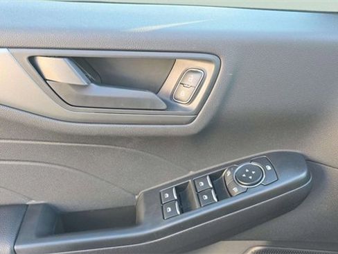 New 2026 Ford Escape Active image 9