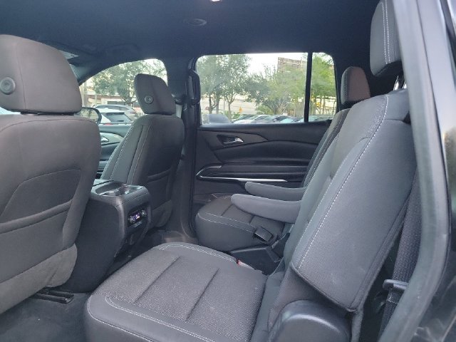 Used 2024 Chevrolet Traverse LT FWD image 8