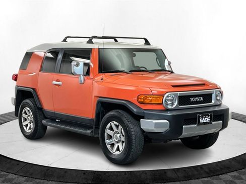 Used 2014 Toyota FJ Cruiser 4WD image 8