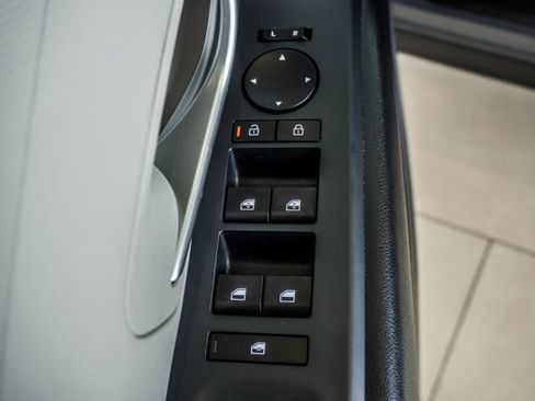 Certified 2025 Hyundai Tucson SEL FWD image 39